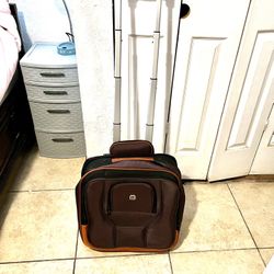 Ful Laptop Carry On Luggage 