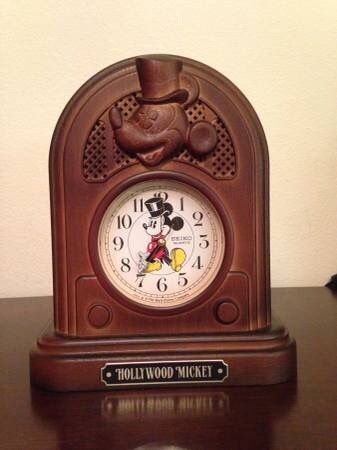 Disney Seiko Hollywood Mickey Mouse Musical Alarm Clock