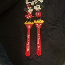 1970’s Walt Disney World -Mickey And Minnie Back Scratchers