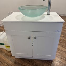 Portable sink/ hot + cold water
