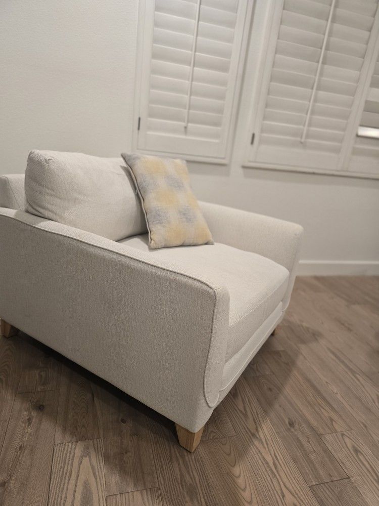 Brand New Living Chair -living Space