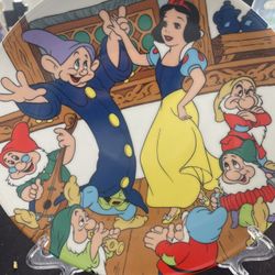 Disney Snowwhite Collectable Plates