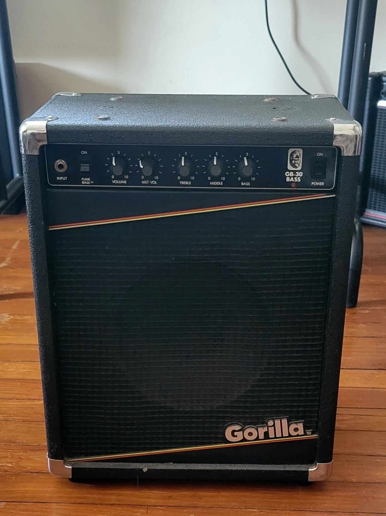 Gorilla GB-30 Bass Amp