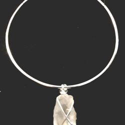 Silver Choker With Floating Pendant 