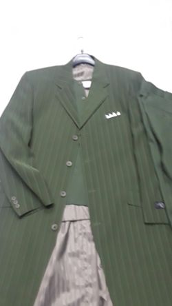 Men's 3pc suit green