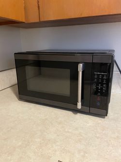 Hamilton Beach Countertop Microwave Oven in Black Stainless Steel