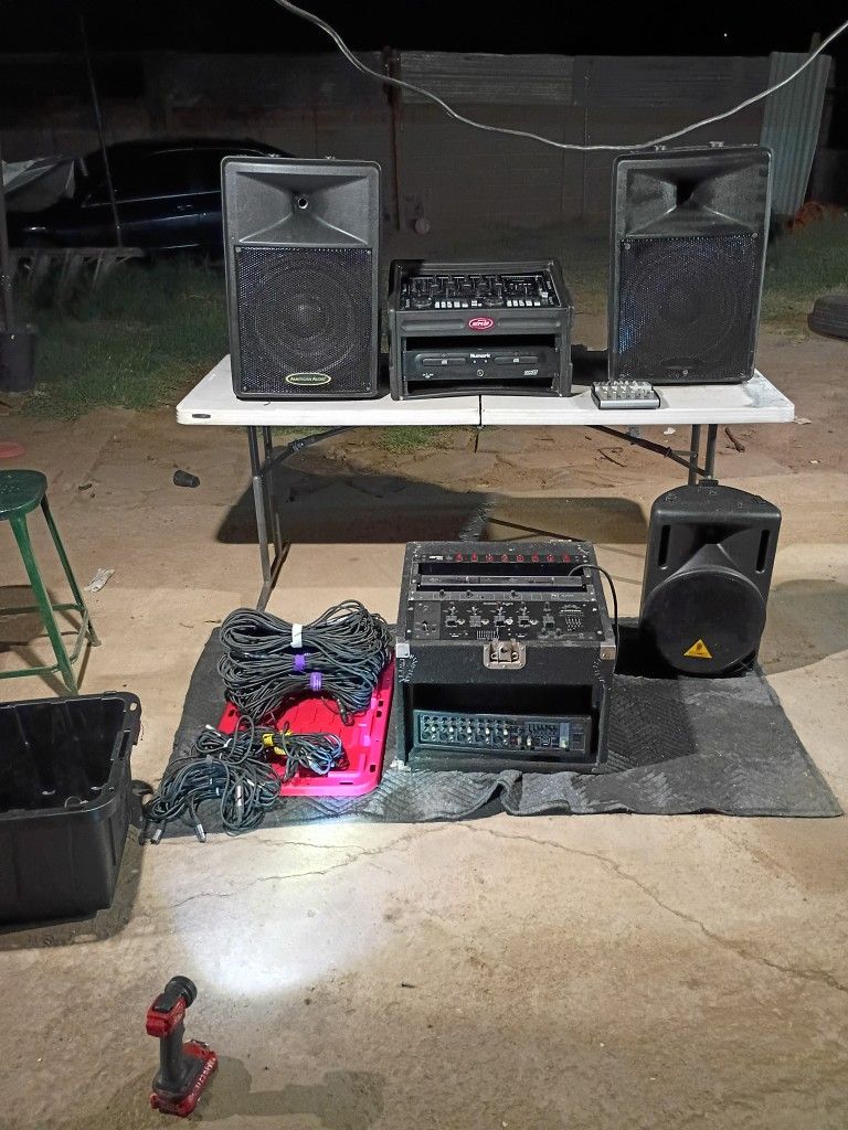 Miscellaneous DJ Equipment Wires Two Different DJ Booths To American Audio Speakers And One Bearing Ringer Speaker 25 Plugs And Cords And All Numark C