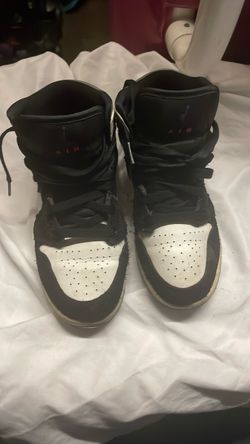 Air Jordan High-Top Sneakers Black White