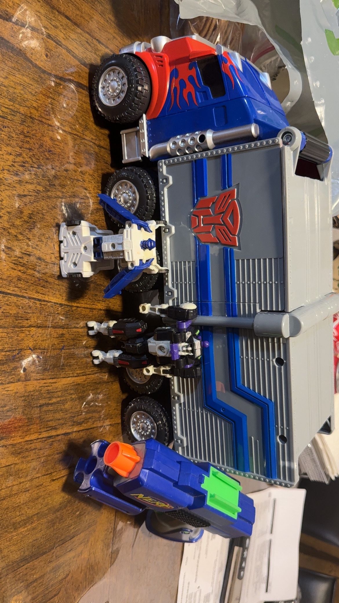 Transformer Nerf Truck & Gun & Action Figures