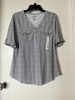 Women’s Top, Size M, New