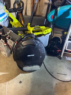 Inmotion v10 f electric unicycle
