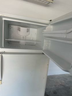 Frigidaire Refrigerator
