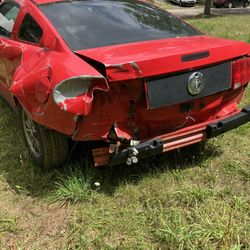 2005 Ford mustang engine and transmission great 140 K miles 2500.00$ OBO