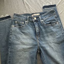 Levi’s High Rise Skinny