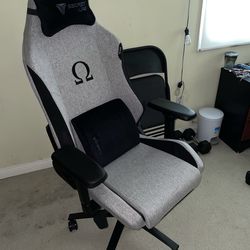 SECRET LABS OMEGA 2020 COOKIES AND CREAM