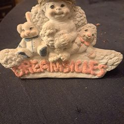 Dreamsicle Statues