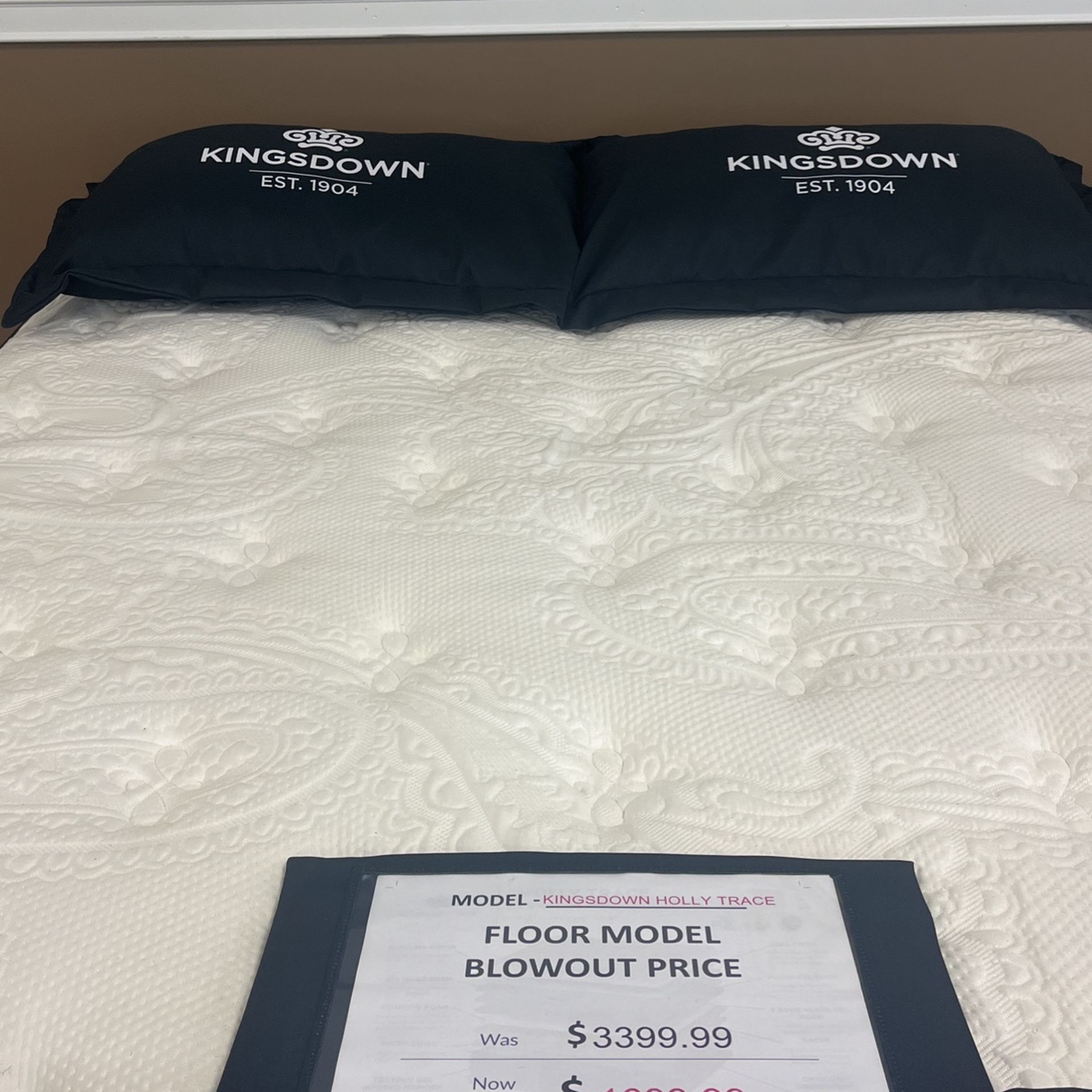 Kingsdown Holly Trace Floor Model