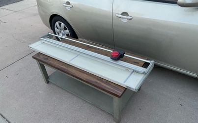 Nice Large High End 60” Italian Made Neolt 130 Table Top Paper Cutter