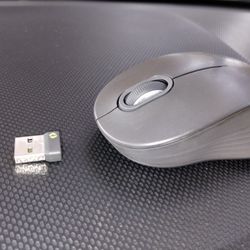 Logitech Bluetooth wireless Mouse M550