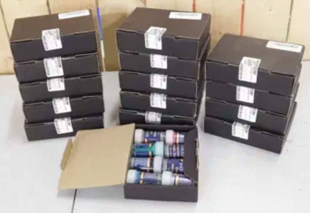 New in Package 8 Packs of assorted Premium Metallic Paint 10 Packs Available Made In Germany