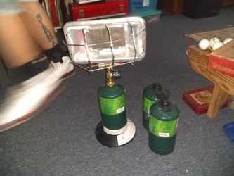 Portable propane heater n two new cannisters