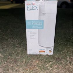 Munchkin Flex Diaper Pail