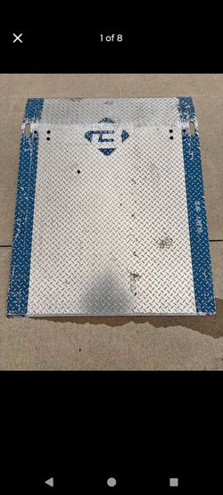 Uline 48by 48 Dock Ramps $1299/4ftby32d$849