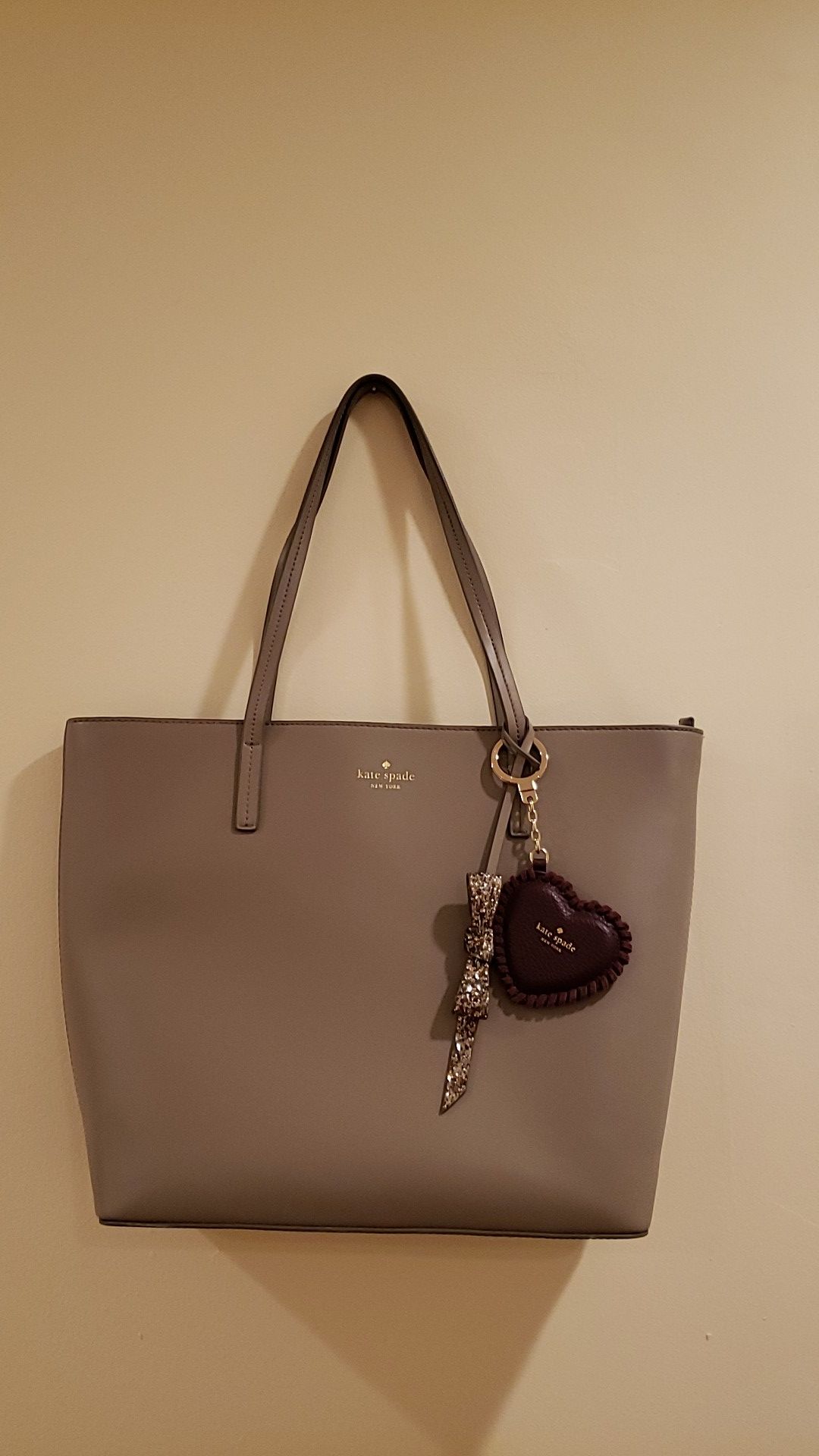 Kate spade purse and keychain