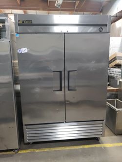 Used True T-49 Reach In Refrigerator 2 Doors