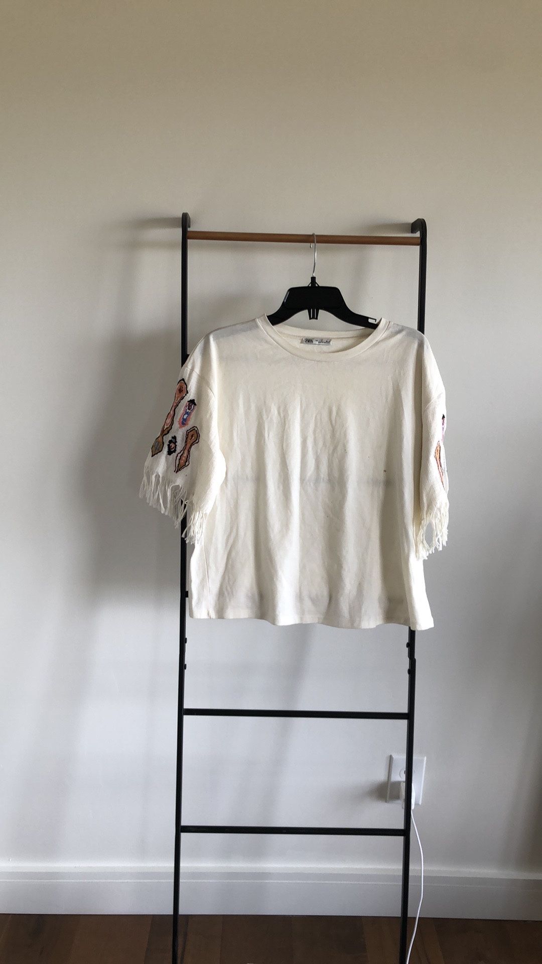 Cool Zara fringe shirt- S