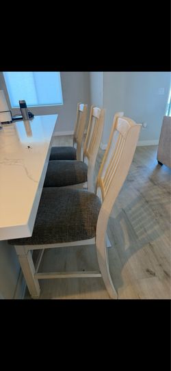 Ashley BOLANBURG counter height chairs