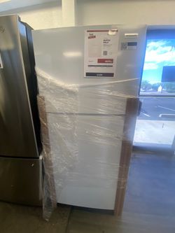 Frigidaire FRTE1936AW Refrigerator