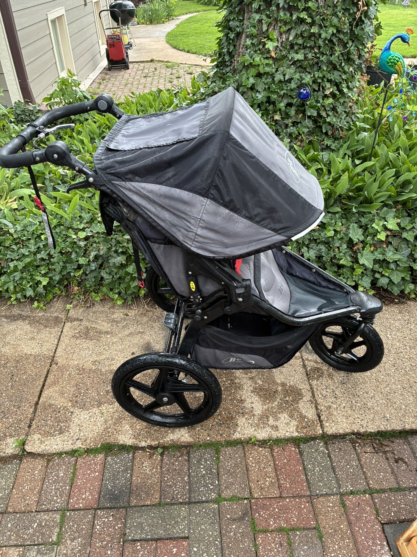 BoB Revolution Pro Stroller