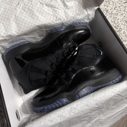 Jordan 11 Gamma Size 8