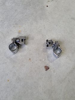 Chrome kuryakyn highway peg mounts