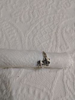 Skull ring size 7 3/4