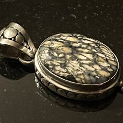 SARDA GENUINE STONE STERLING PENDANT 