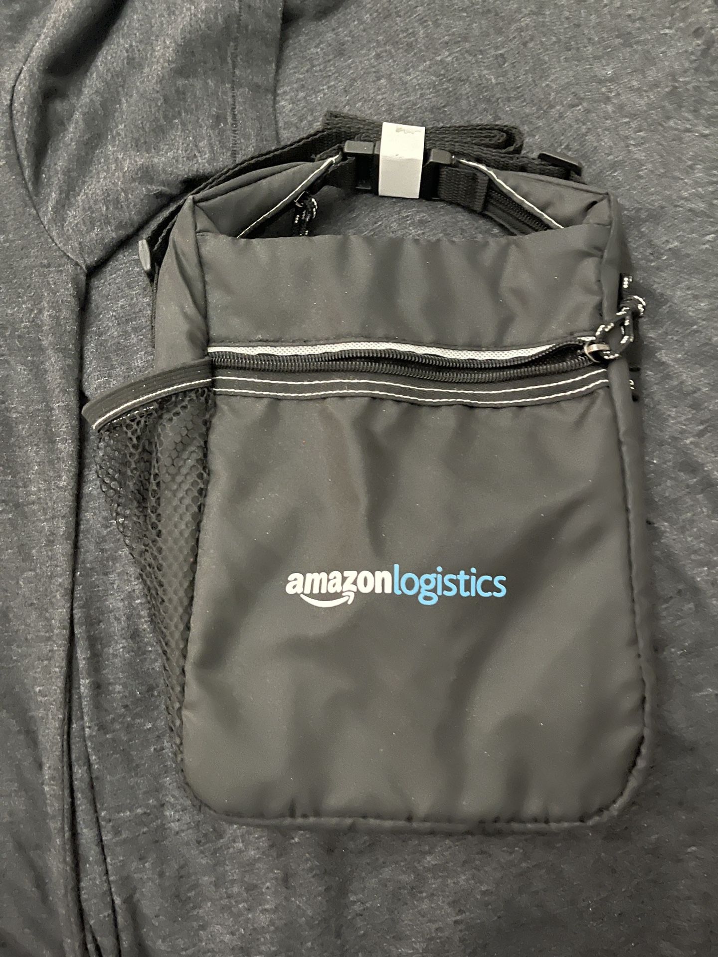 Insulated Amazon Logistics Lunch bag by Gemline