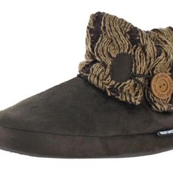New Muk Luk Women's Booties Size 8-9 