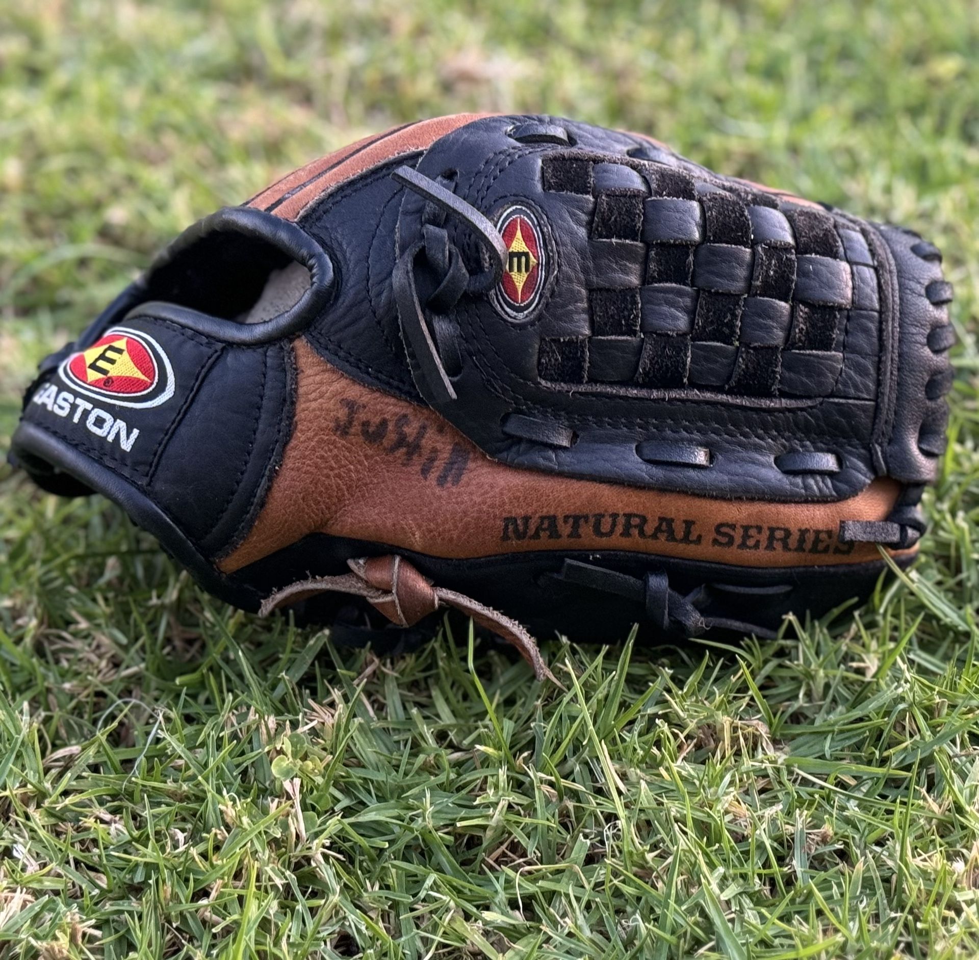 All Leather Easton 10.5” Glove