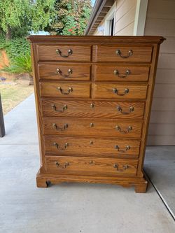 Dresser Thomasville