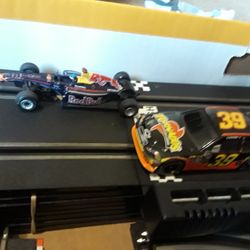 Electric Powered Slot Car Racing Track Set w 2 Slot Car(scale 1:43)