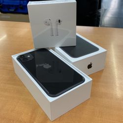 Unlocked iPhone 11 Any Carrier And AirPods