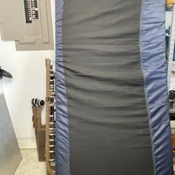 Bed- Twin Adjustable- Like New Condition