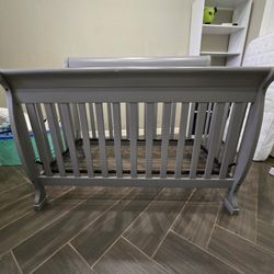 Baby  Crib, Pristine Condition