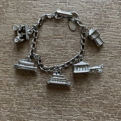Vintage Rare Walt Disney  Production Children Charm Bracelet 