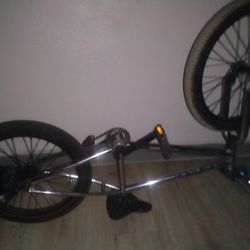 All chrome dyno with nine tooth cult back rim  and  Sunday front rim