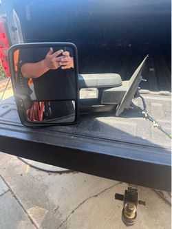 2016 Chevy Silverado 2500 hd LTZ mirror