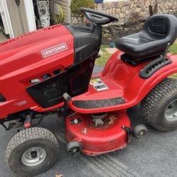 Craftsman T2300 Riding Mower Hydrostatic Drive 19hp Engine With 42” Deck. Excellent Condition