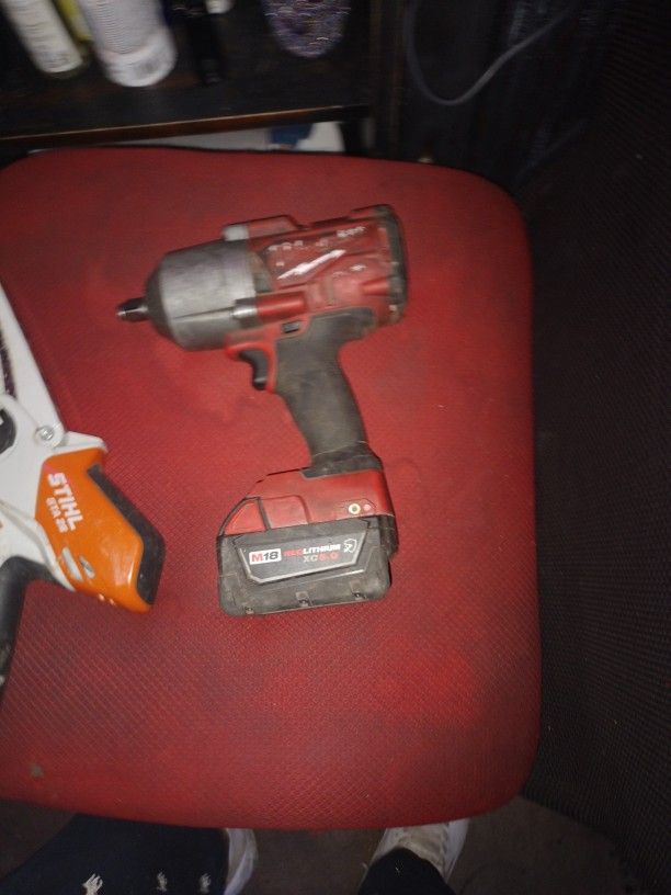 1/2inch Impact Wrench With Battery And Charger